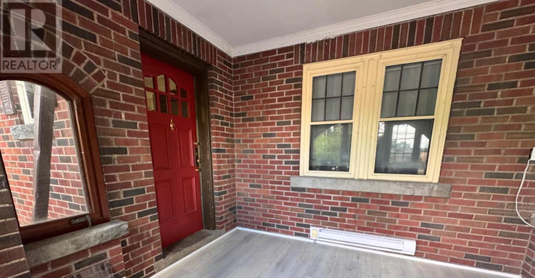 62 Plains Road E, Burlington, ON, L7T 2B9 - 2