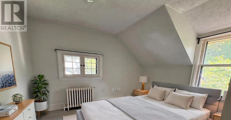 62 Plains Road E, Burlington, ON, L7T 2B9 - 12