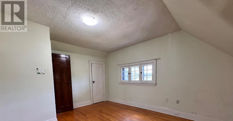62 Plains Road E, Burlington, ON, L7T 2B9 - 13