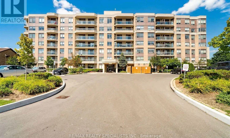 403-300 Ray Lawson Boulevard