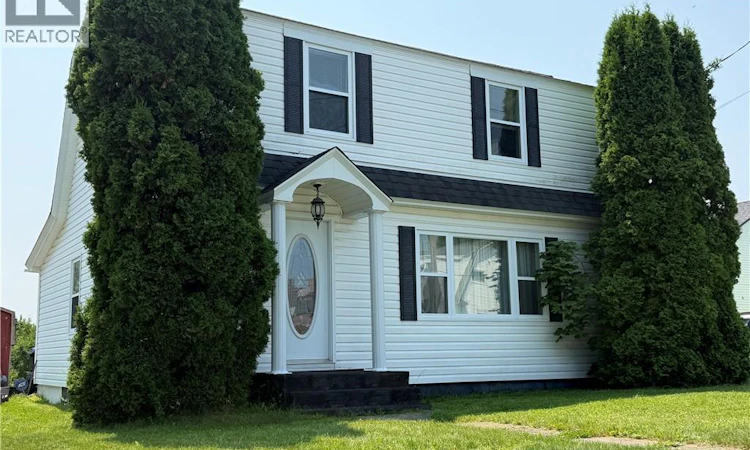 210 Union Street
