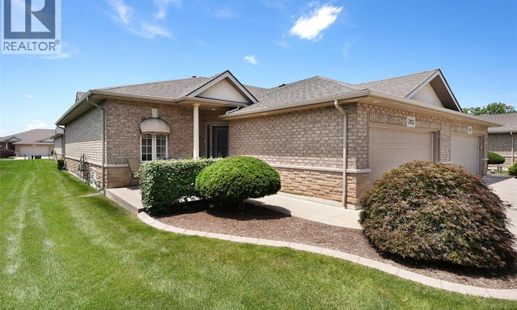 68-5925 Ballantrae Crescent