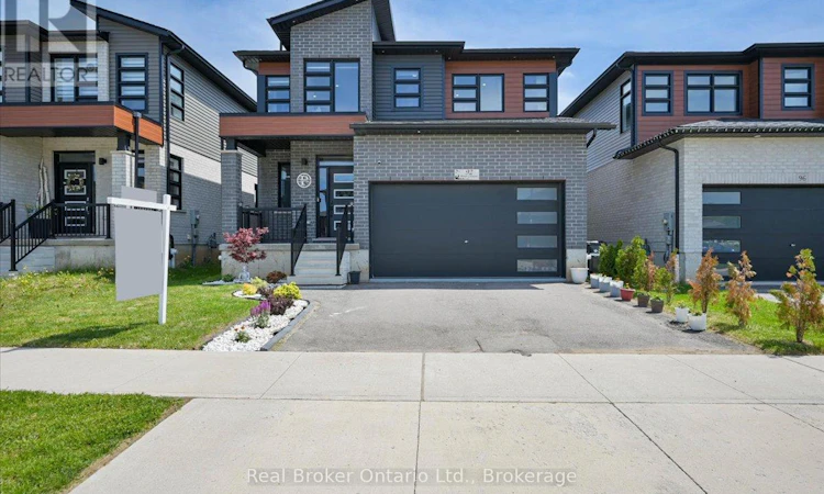 92 Moon Crescent