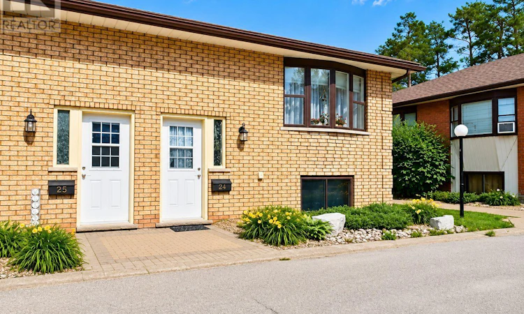 24-115 Mary Street W