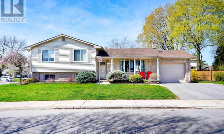 23 Fox Mill Crescent