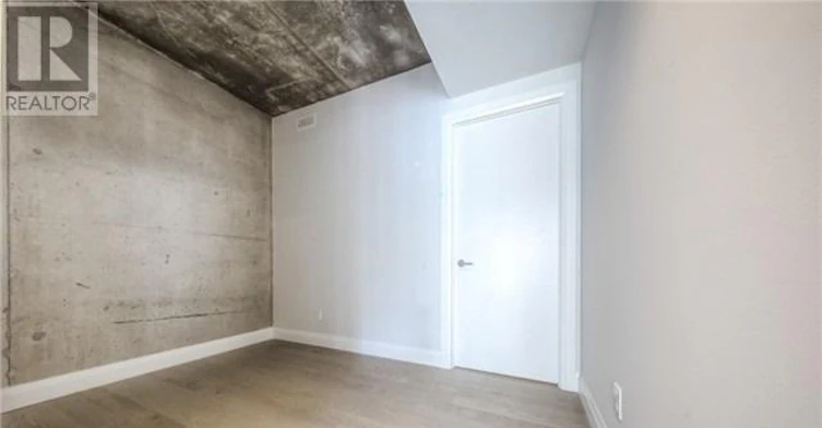 704-224 King Street W, Toronto, ON, M5H 0A6 - 8