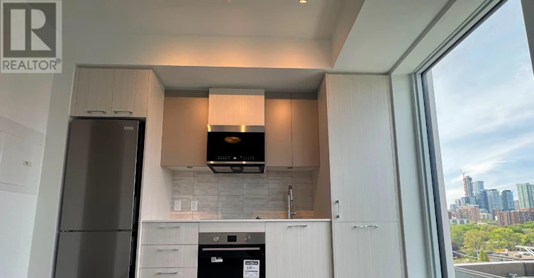 910-10 Oak Street, Toronto, ON, M5A 0Z1 - 4