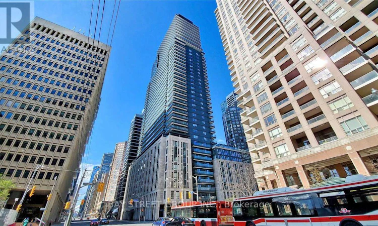 3904-955 Bay Street E