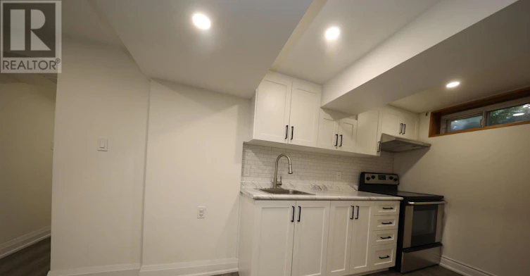 50 Fraserton Crescent, Toronto, ON, M1J 1S8 - 4