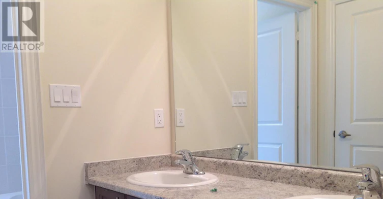 64 Cayton Crescent, Bradford West Gwillimbury, ON, L3Z 0V9 - 8