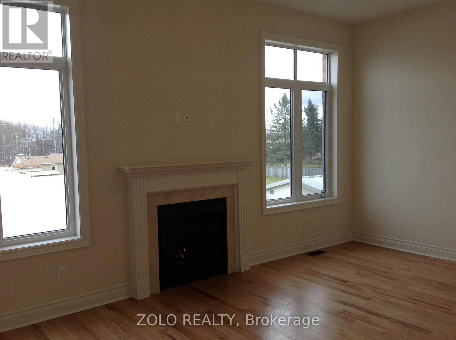64 Cayton Crescent, Bradford West Gwillimbury, ON, L3Z 0V9 - 2