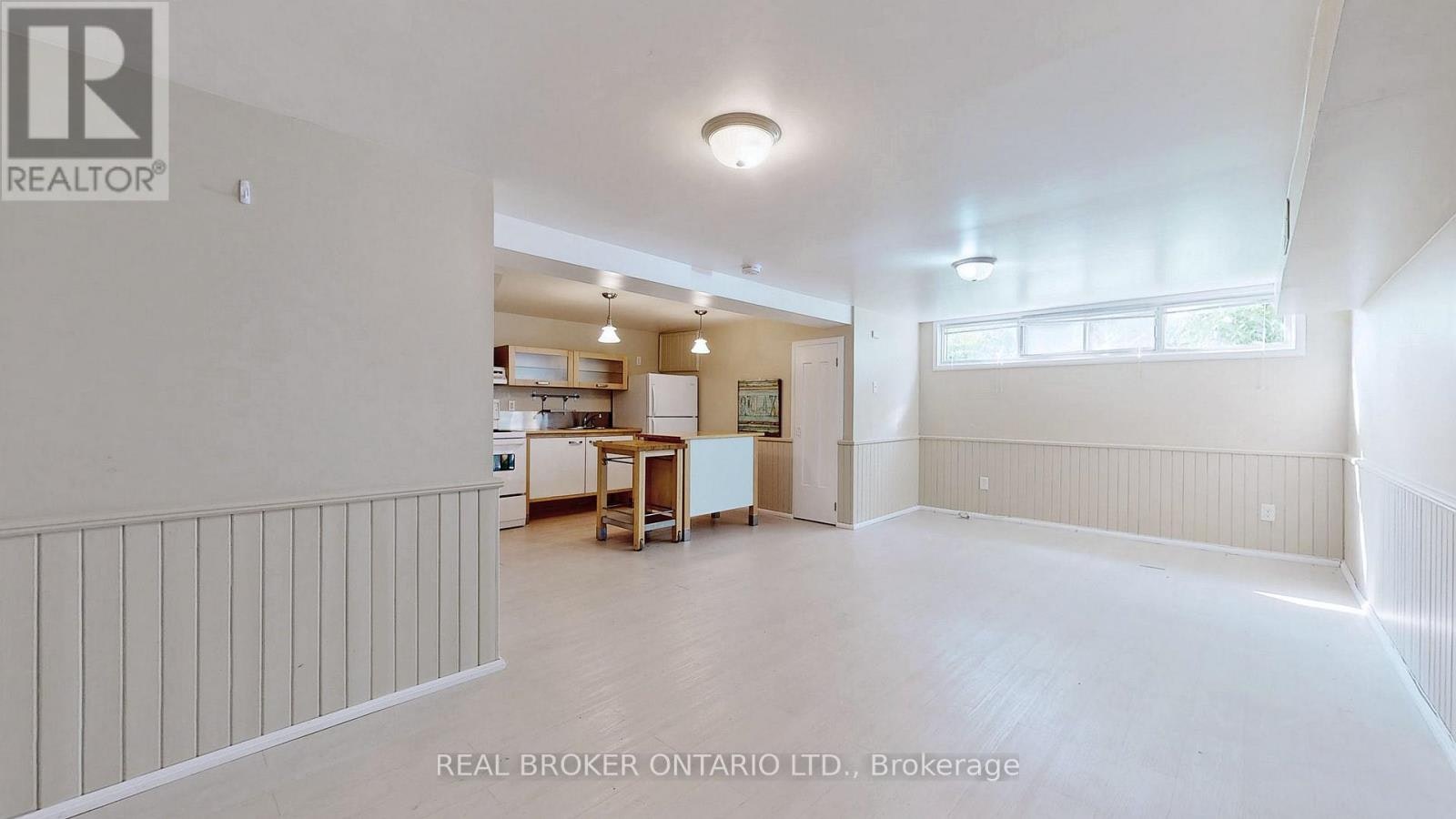 351 Taylor Mills Drive N, Richmond Hill, ON, L4C 2T8 - 2