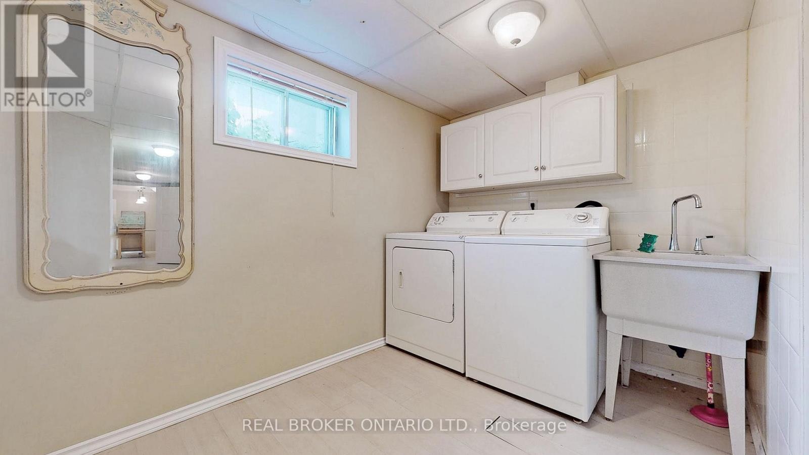 351 Taylor Mills Drive N, Richmond Hill, ON, L4C 2T8 - 9
