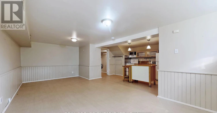 351 Taylor Mills Drive N, Richmond Hill, ON, L4C 2T8 - 3