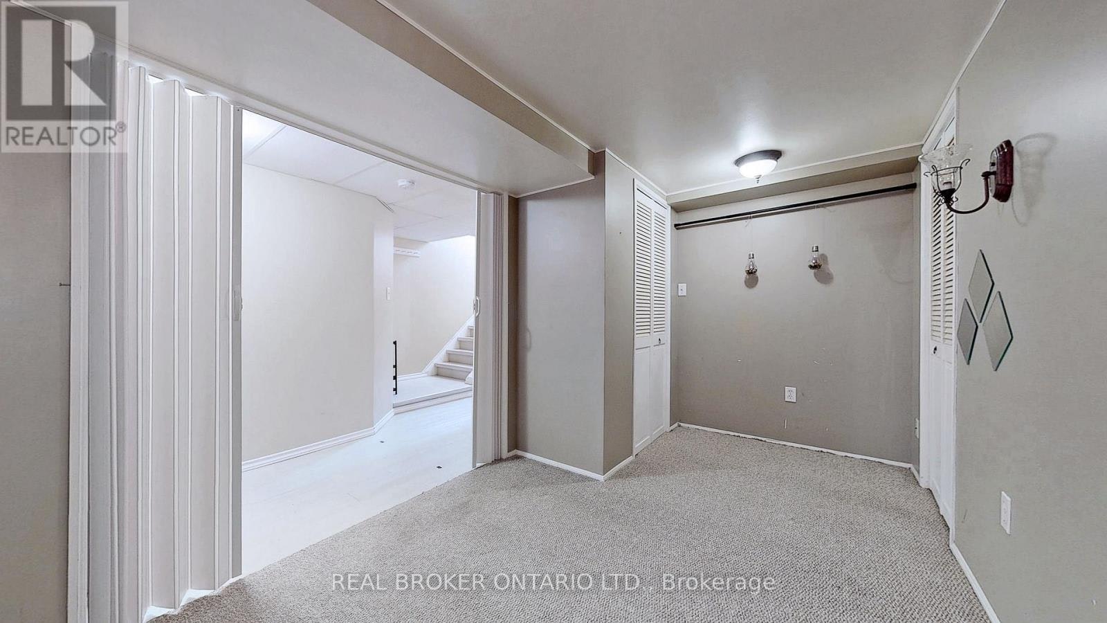 351 Taylor Mills Drive N, Richmond Hill, ON, L4C 2T8 - 6