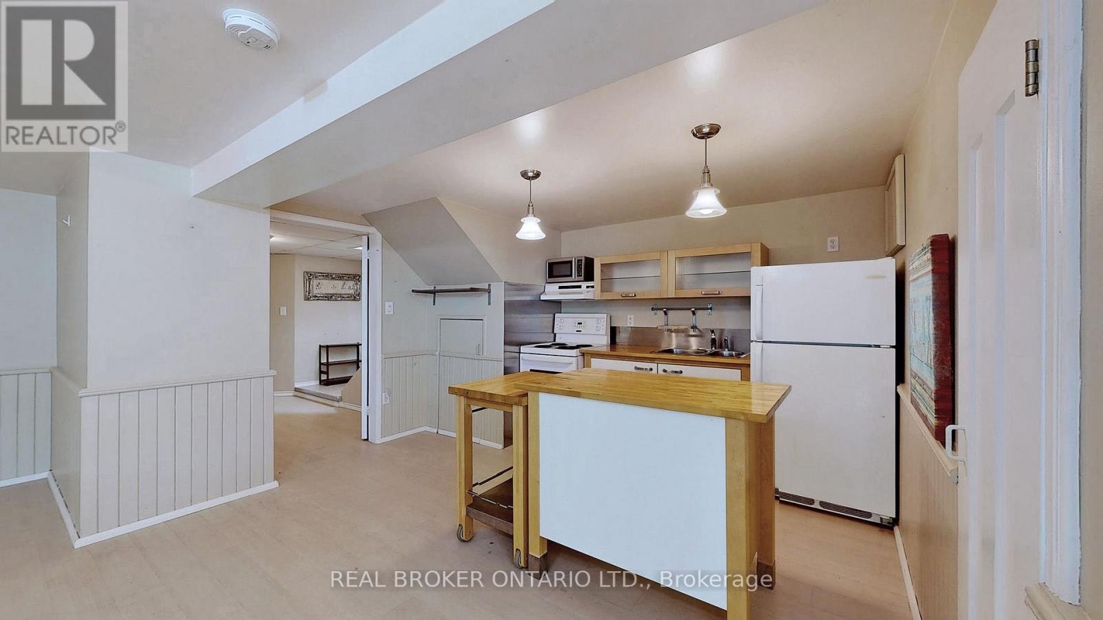 351 Taylor Mills Drive N, Richmond Hill, ON, L4C 2T8 - 4