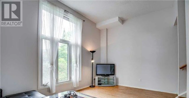 53 Thatchers Mill Way, Markham, ON, L3P 3T2 - 3