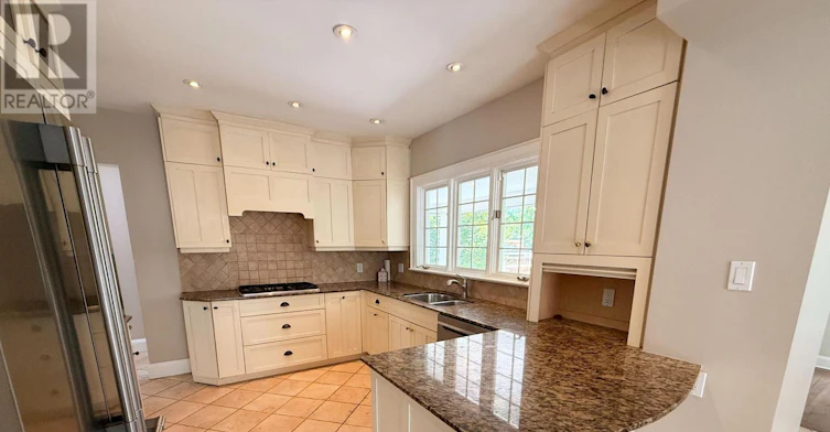 398 Maple Avenue, Oakville, ON, L6J 2H9 - 11