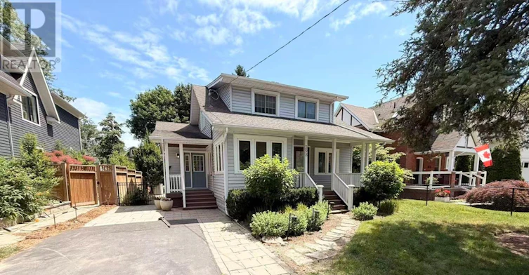 398 Maple Avenue, Oakville, ON, L6J 2H9