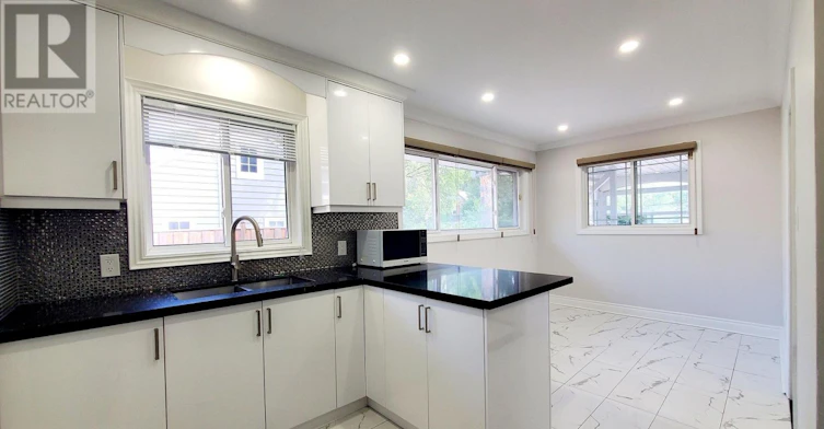 80 Main Street, Markham, ON, L3R 2E7 - 9
