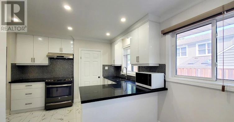 80 Main Street, Markham, ON, L3R 2E7 - 8
