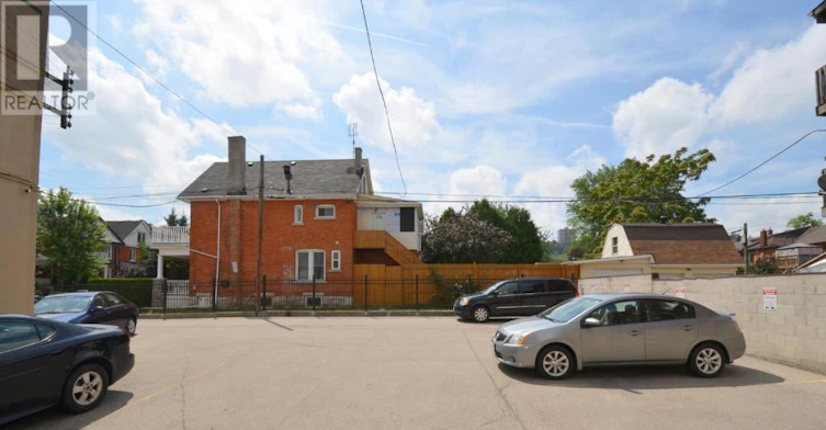 202-630 Main Street E, Hamilton, ON, L8M 1J7 - 10