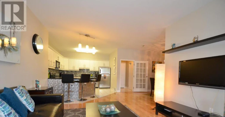 202-630 Main Street E, Hamilton, ON, L8M 1J7 - 2