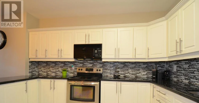 202-630 Main Street E, Hamilton, ON, L8M 1J7 - 5