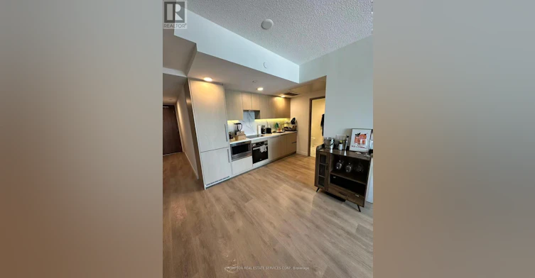 5208-3 Concord Cityplace Way, Toronto, ON, M5V 0X4 - 2