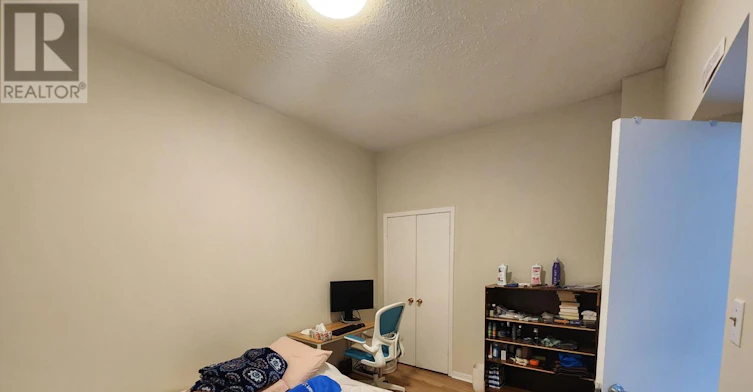 5-558 Spadina Crescent, Toronto, ON, M5S 2J9 - 4