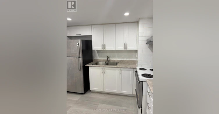 202-2466 Eglinton Avenue E, Toronto, ON, M1K 5J8 - 2