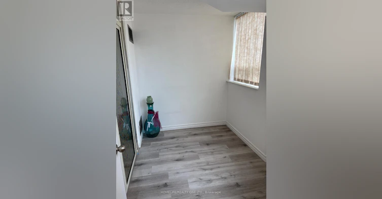 202-2466 Eglinton Avenue E, Toronto, ON, M1K 5J8 - 4
