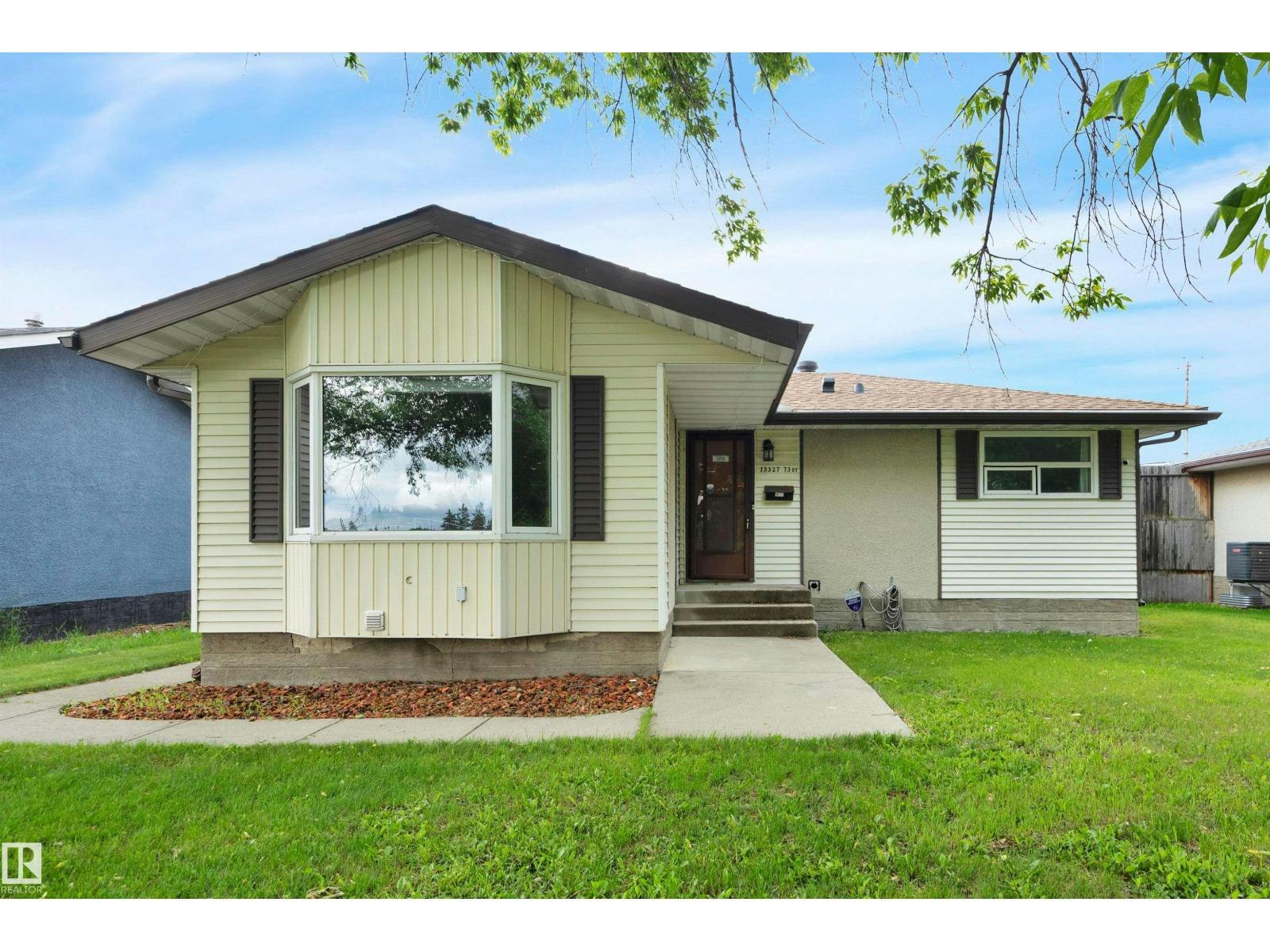 13327 73 Street NW, Edmonton, AB, T5C 0T7