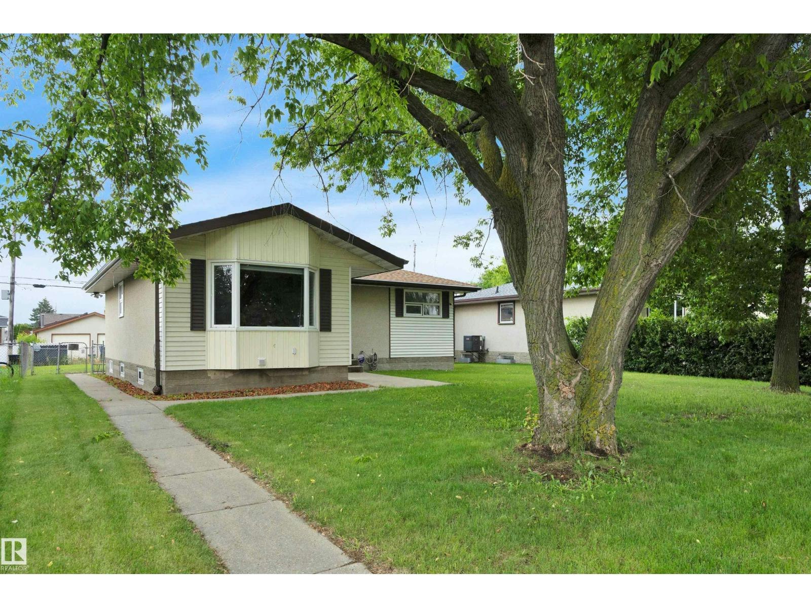13327 73 Street NW - 2