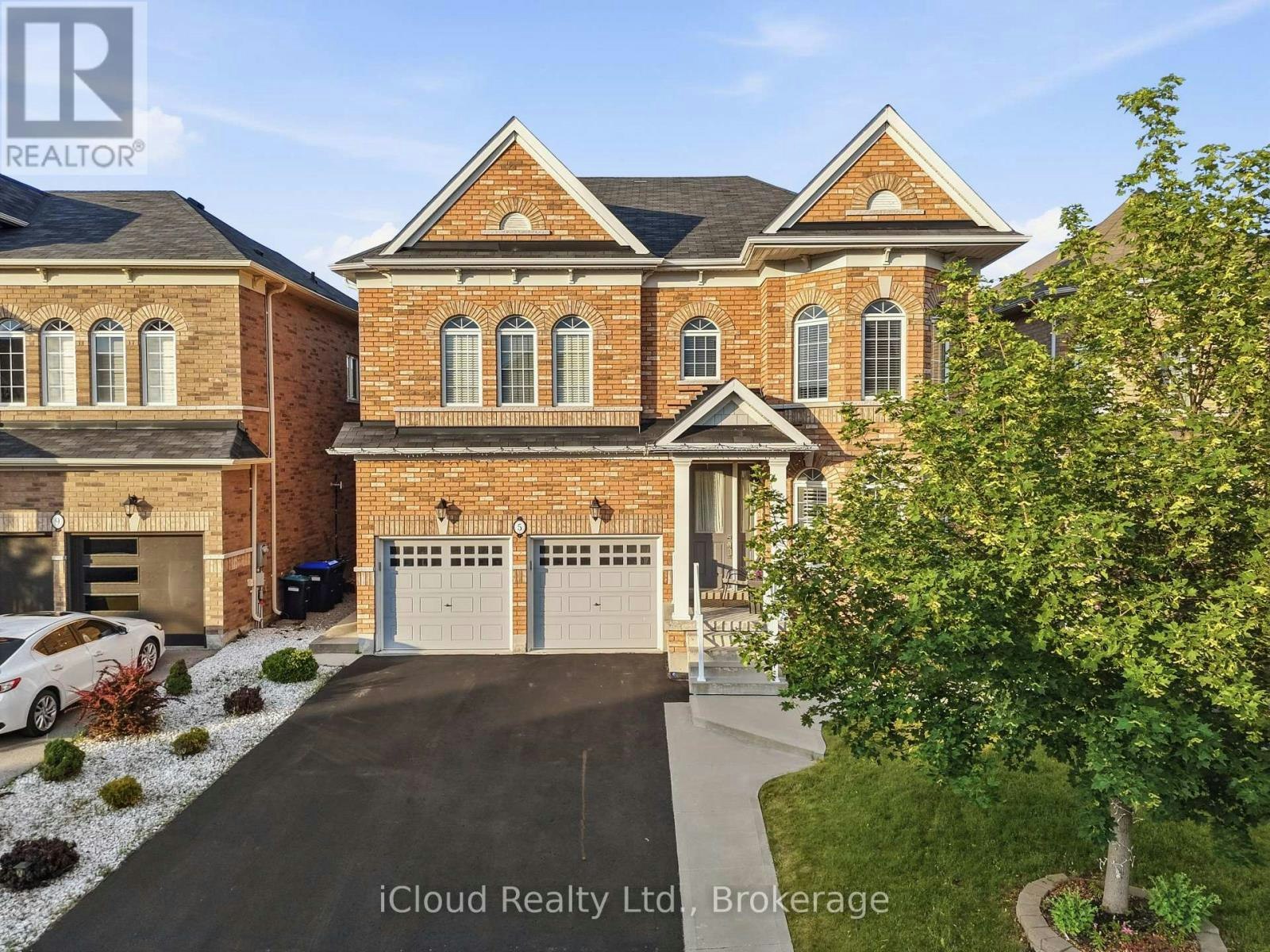 5 Leith Drive, Bradford West Gwillimbury, ON, L3Z 0G5