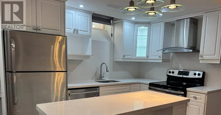 3262 Crimson King Circle, Mississauga, ON, L5N 8M8 - 4