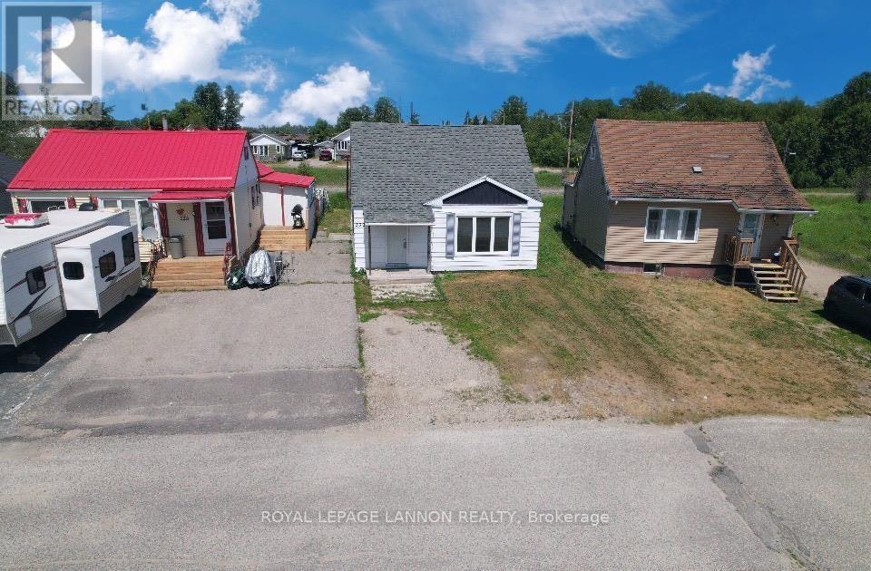 330 Ball Park Crescent, Greenstone, ON, P0T 1M0