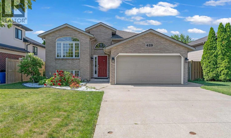 429 Mclellan Avenue