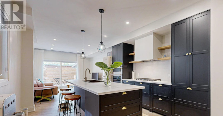 81 Major Street, Toronto, ON, M6S 2K9 - 11