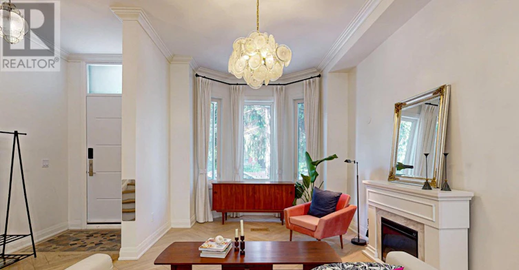 81 Major Street, Toronto, ON, M6S 2K9 - 4