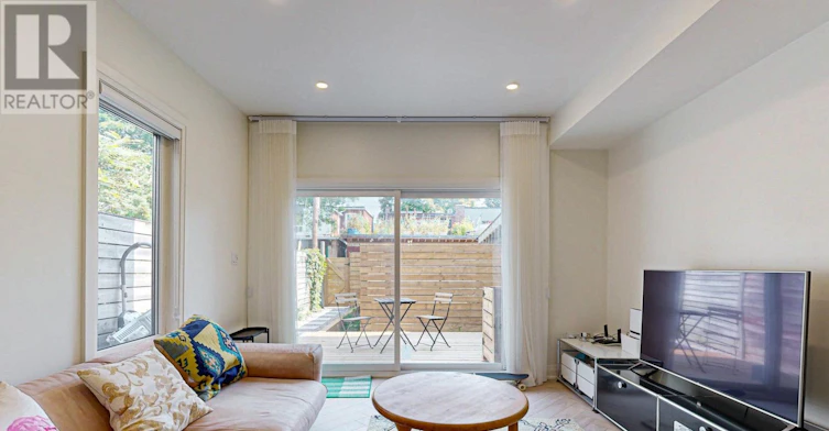 81 Major Street, Toronto, ON, M6S 2K9 - 18