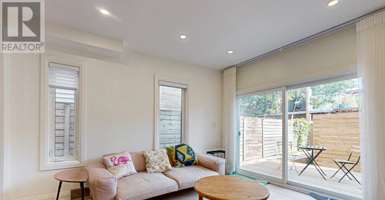 81 Major Street, Toronto, ON, M6S 2K9 - 17