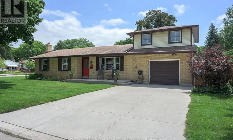 90 Glenburnie Crescent