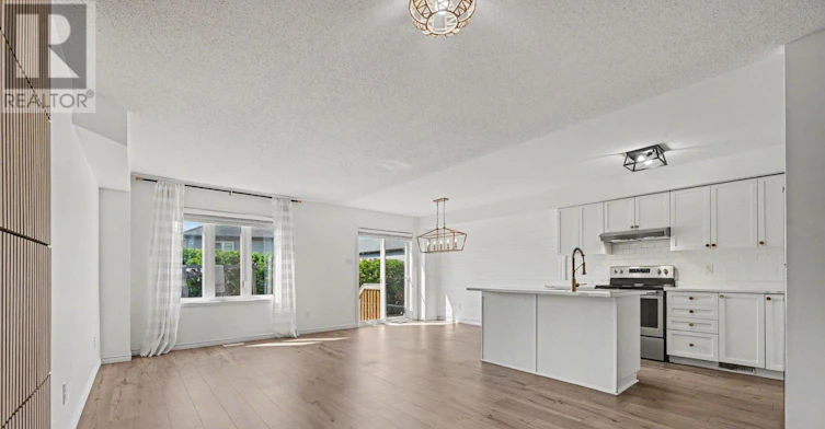 218 Rolling Meadow Crescent, Ottawa, ON, K1W 0B1 - 5