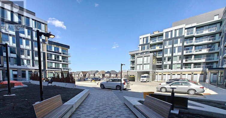333-2501 Saw Whet Boulevard, Oakville, ON, L6M 5N2 - 2