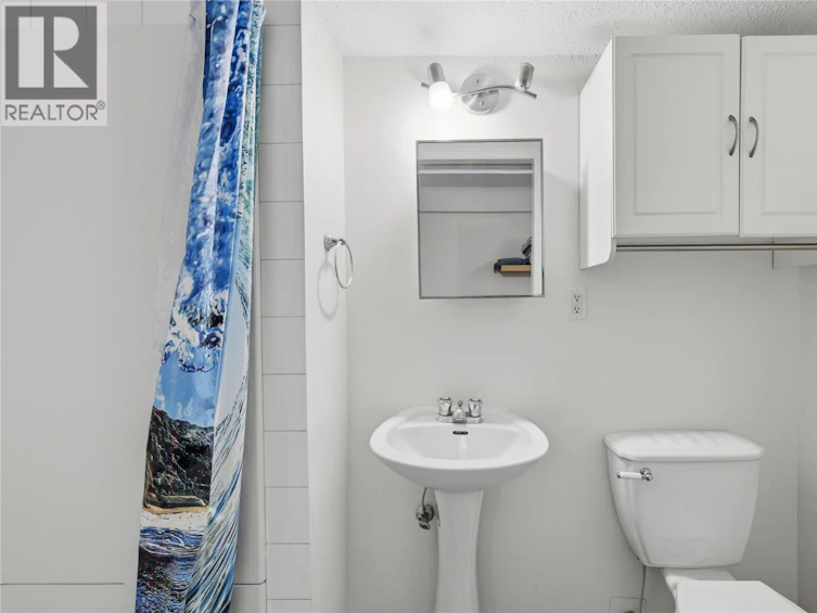 36-1605 Summit Drive, Kamloops, BC, V2E 2A5 - 14