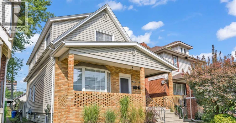 UPPER-1645 Goyeau, Windsor, ON, N8X 3L7