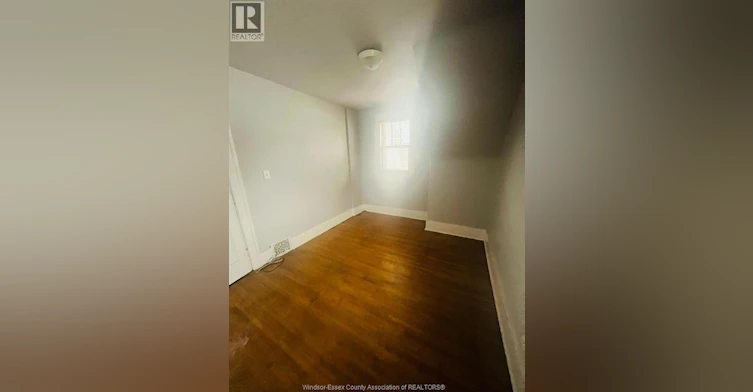 UPPER-1645 Goyeau, Windsor, ON, N8X 3L7 - 13