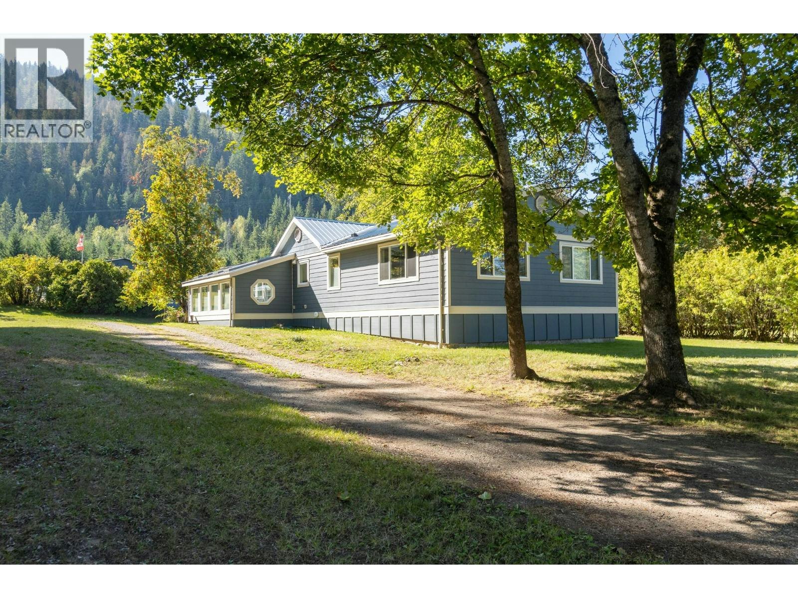 1370 SE 20 Avenue, Salmon Arm, BC, V1E 2C9