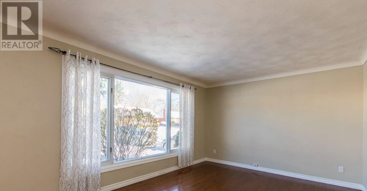 28 Appleford Street, Ottawa, ON, K1J 6T9 - 4
